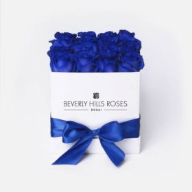 Blue Roses in a Square Box - 16 Roses Bouquet "Blue Lagoon"