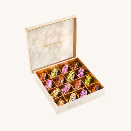 Assorted Dates Velvet Box